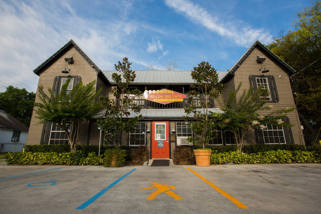 Front view of Yellow Dog Eats Bistro in Gotha, Florida