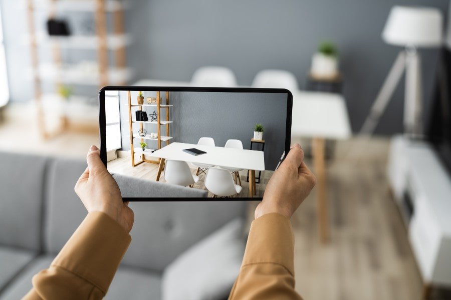Taking a photo of a staged home on a camera phone