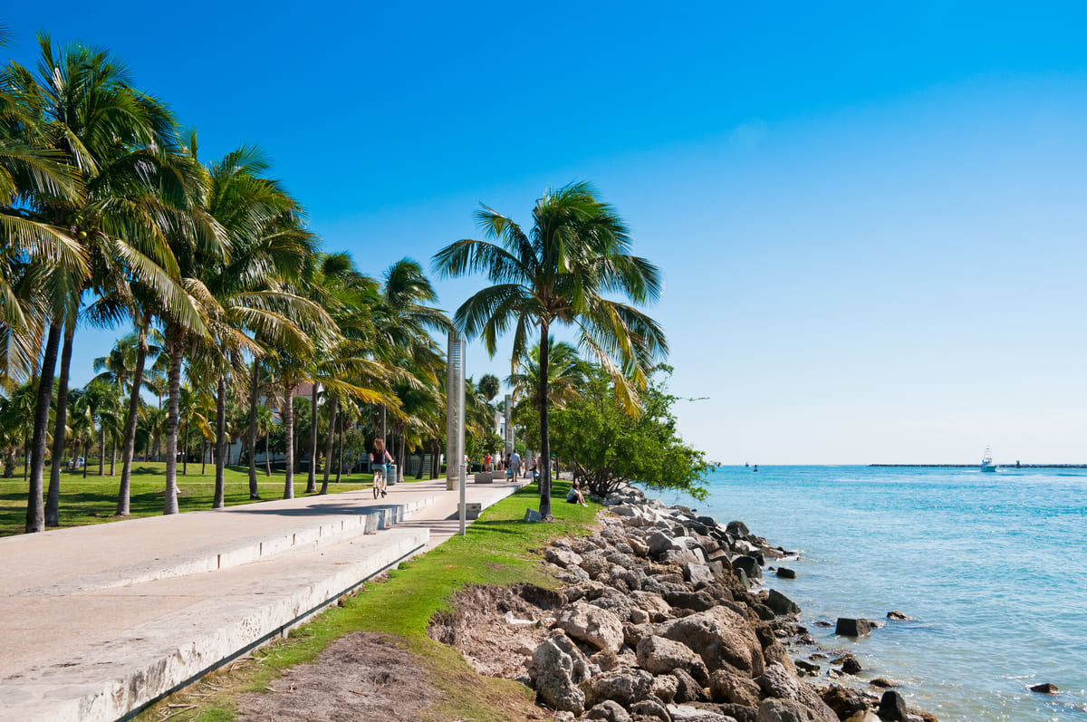A beautiful walkway along the water in Palm Beach Gardens, Florida