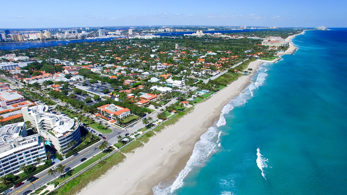 A stunning aerial view of West Palm Beach, FL